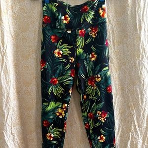 3/4 length printed leggings